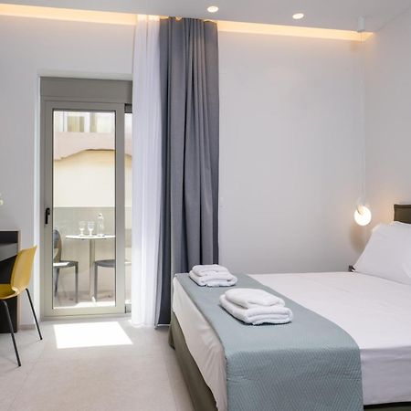 Mosaic Urban Living Apartment Heraklion  Bagian luar foto