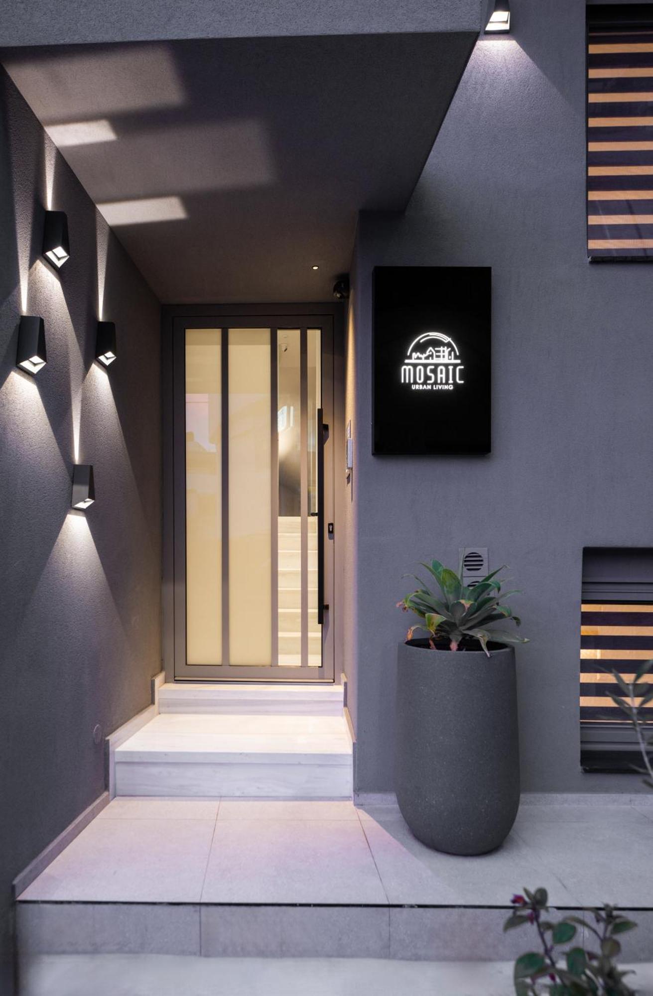 Mosaic Urban Living Apartment Heraklion  Bagian luar foto