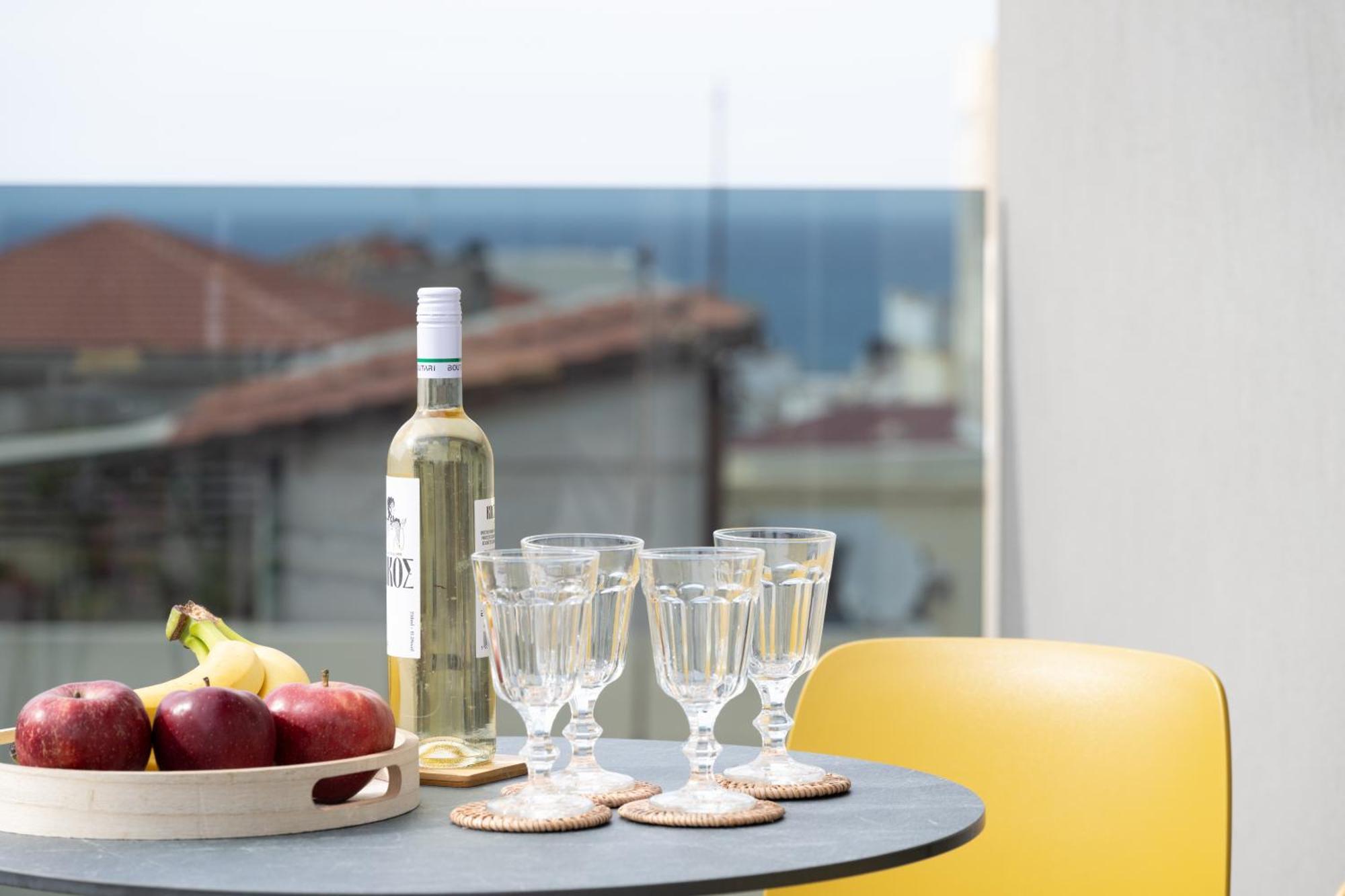 Mosaic Urban Living Apartment Heraklion  Bagian luar foto