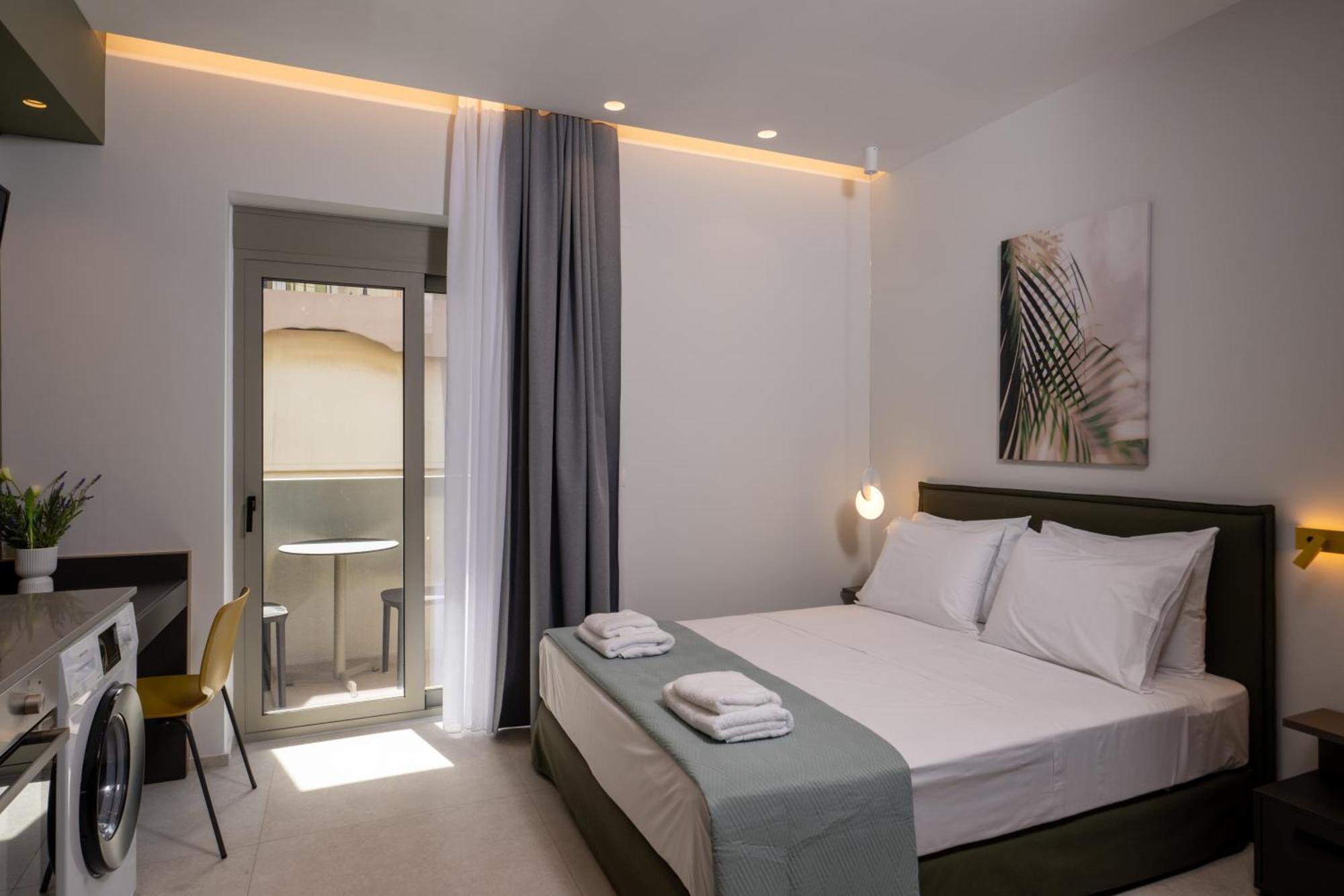 Mosaic Urban Living Apartment Heraklion  Bagian luar foto