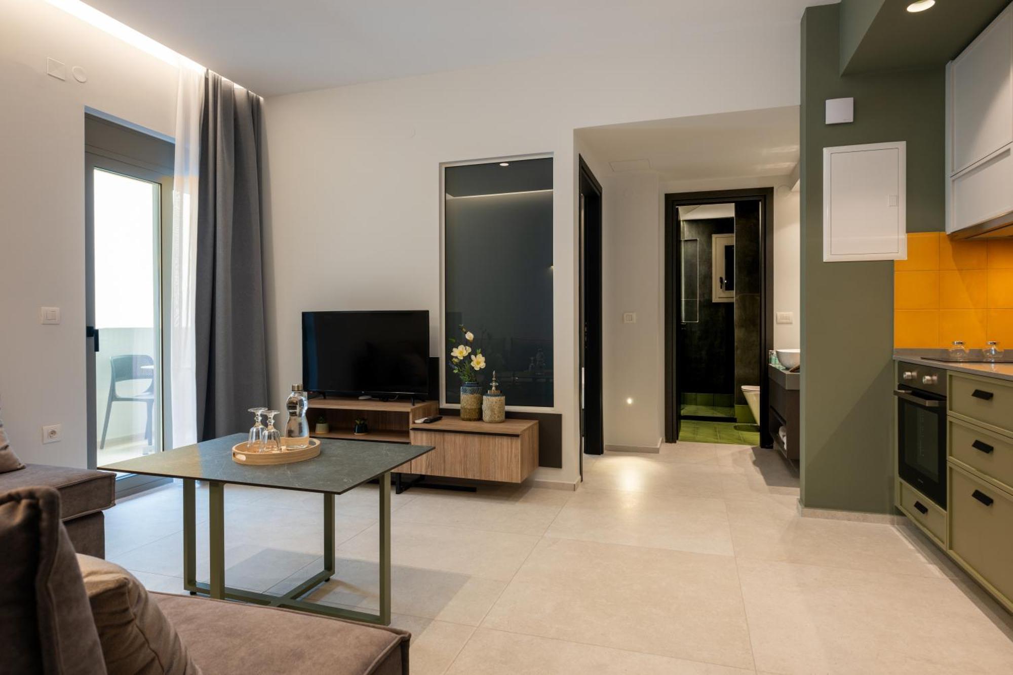 Mosaic Urban Living Apartment Heraklion  Bagian luar foto