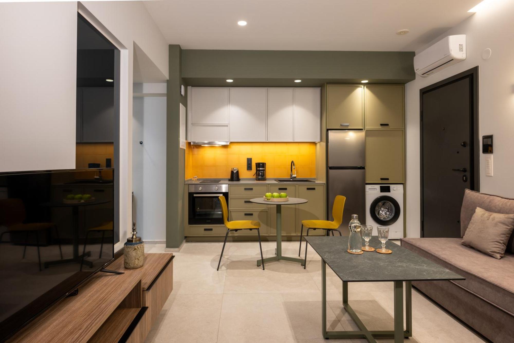 Mosaic Urban Living Apartment Heraklion  Bagian luar foto