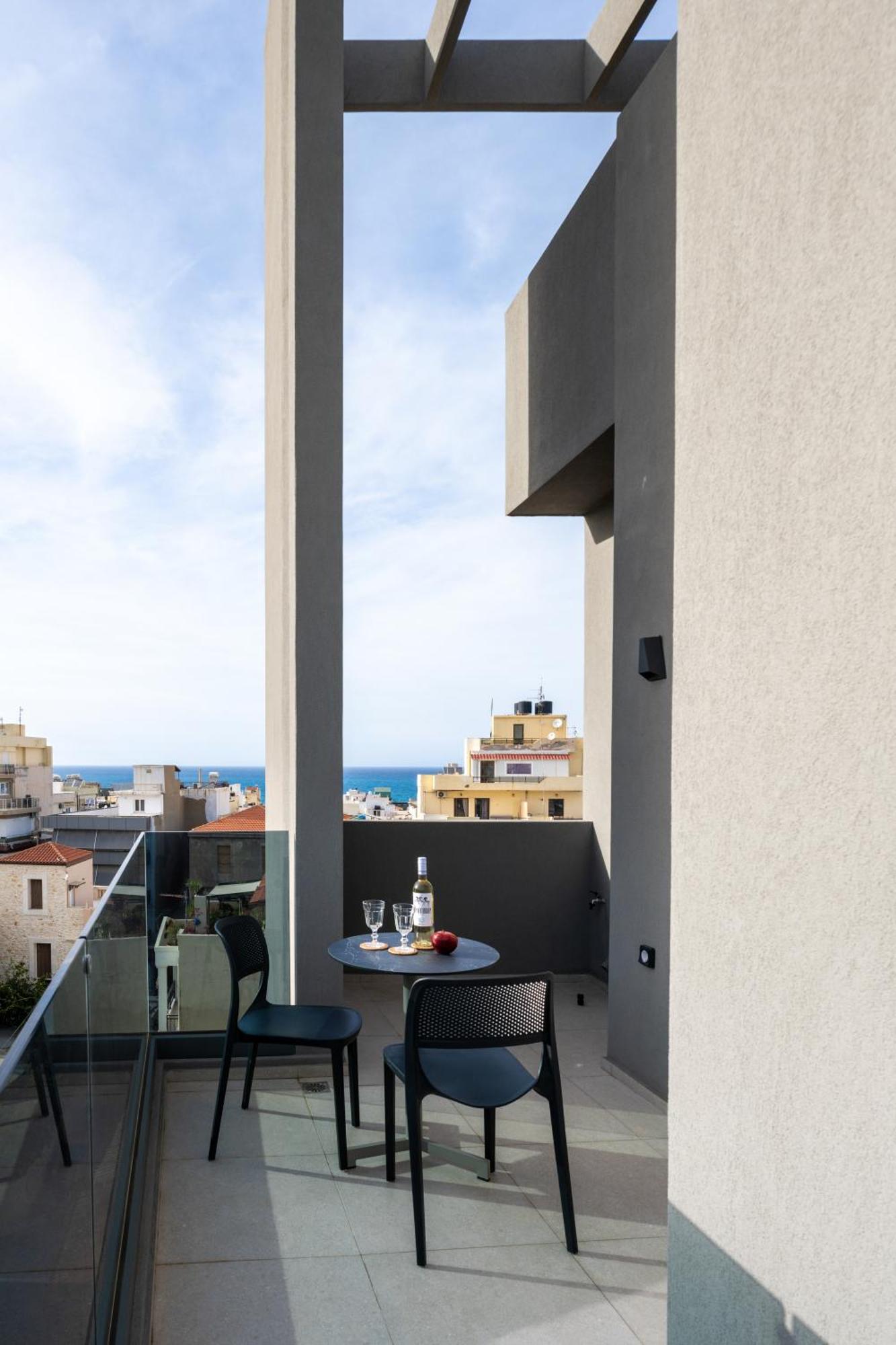 Mosaic Urban Living Apartment Heraklion  Bagian luar foto