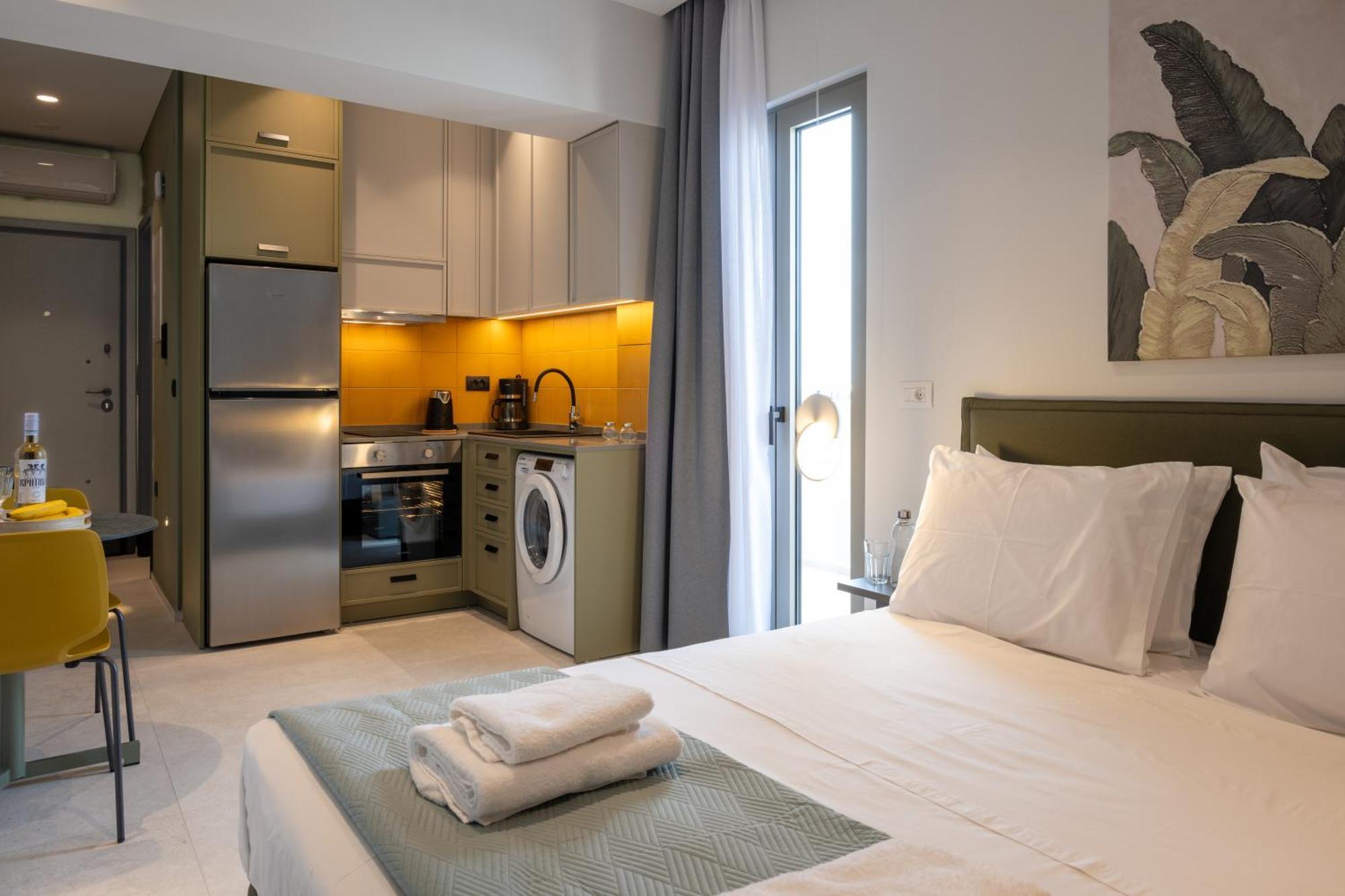 Mosaic Urban Living Apartment Heraklion  Bagian luar foto