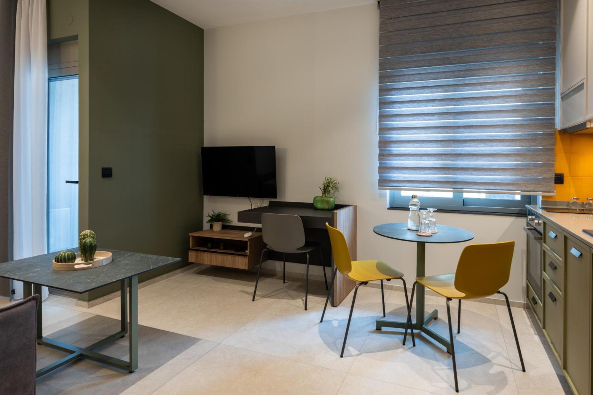 Mosaic Urban Living Apartment Heraklion  Bagian luar foto