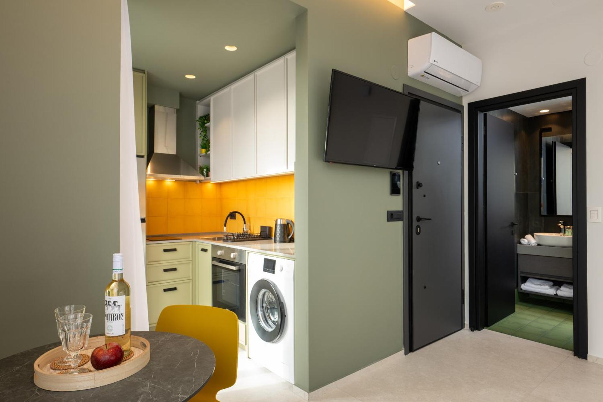 Mosaic Urban Living Apartment Heraklion  Bagian luar foto