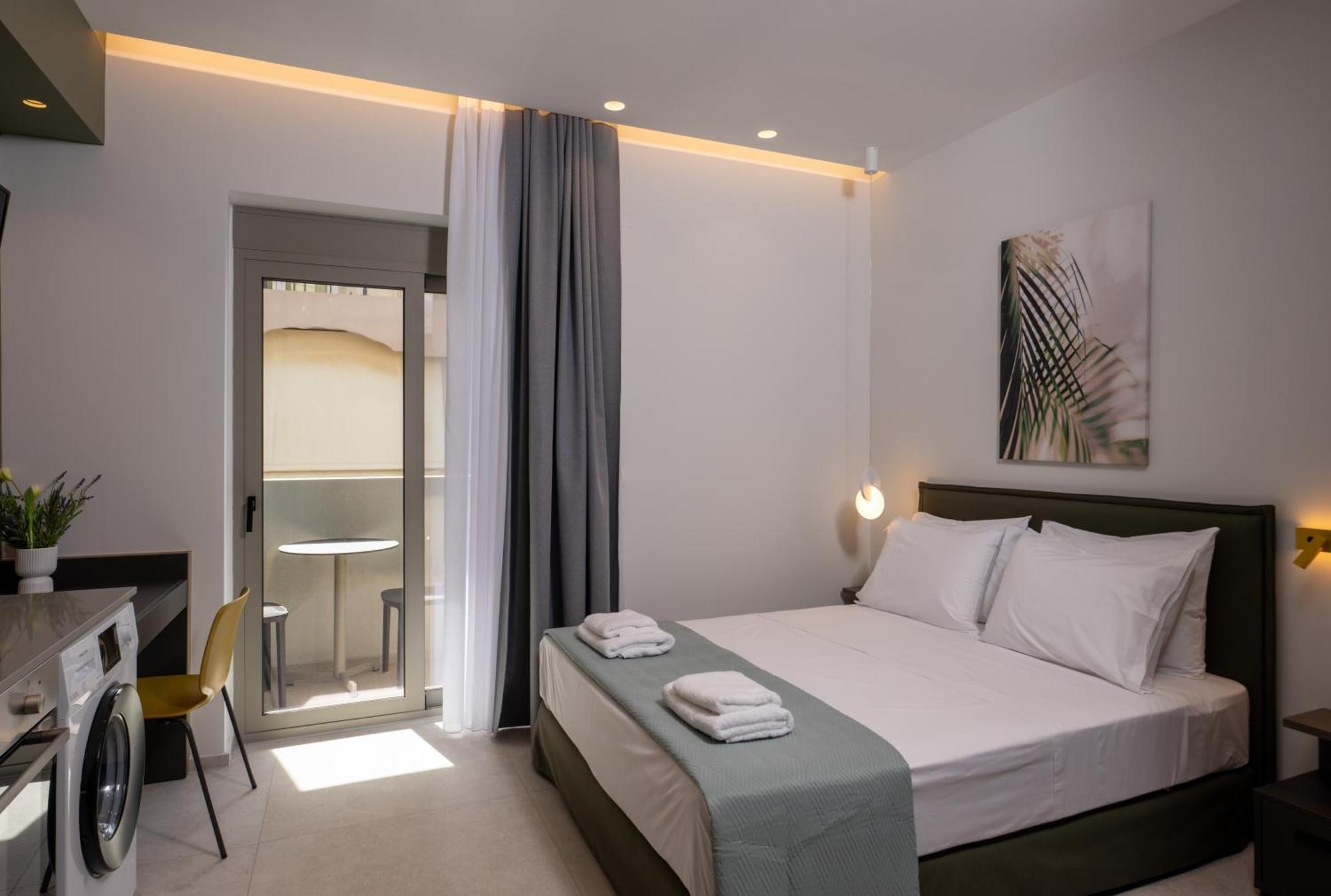 Mosaic Urban Living Apartment Heraklion  Bagian luar foto