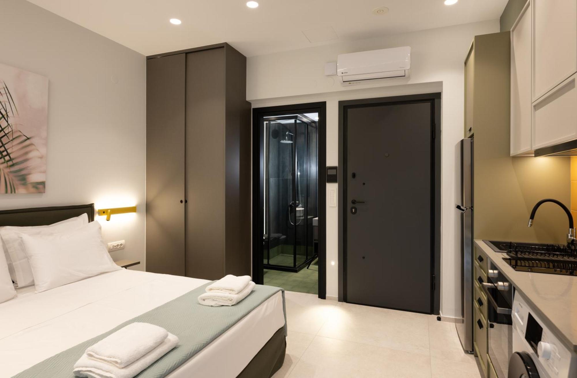 Mosaic Urban Living Apartment Heraklion  Bagian luar foto